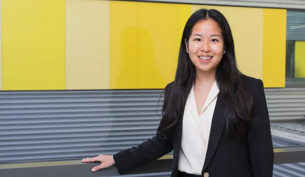Female researcher focusing on managing osteoarthritis