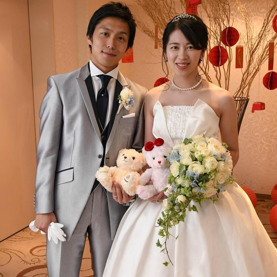 Tei and Ken on their wedding day