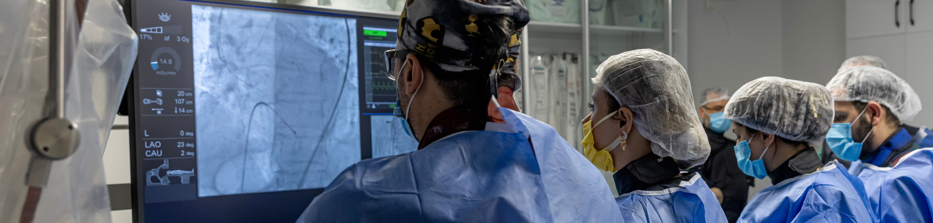 Surgeons in hospital